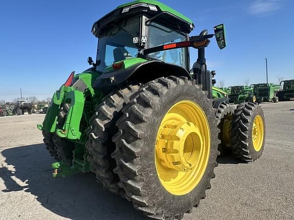 Image of John Deere 8R 340 equipment image 4