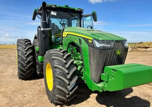 2023 John Deere 8R 340 Image