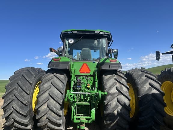 Image of John Deere 8R 340 equipment image 4
