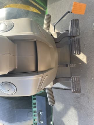 Image of John Deere 8R 340 equipment image 4