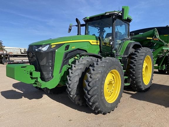 Image of John Deere 8R 340 equipment image 2