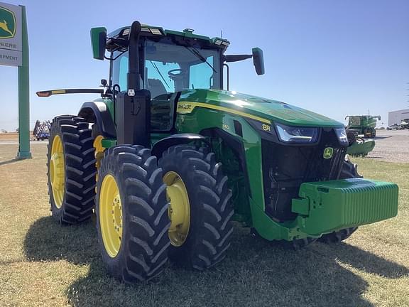 Image of John Deere 8R 340 equipment image 2