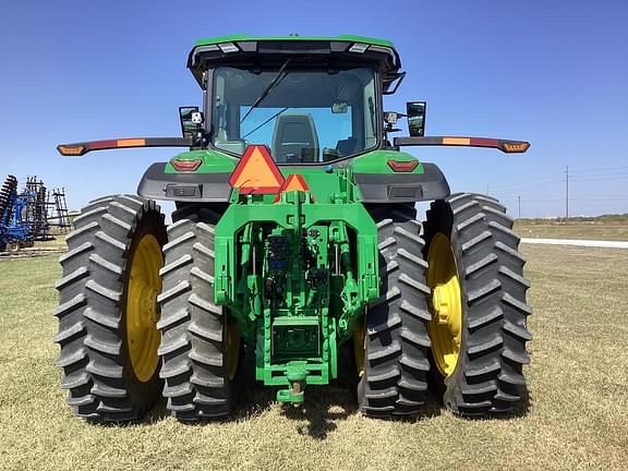 Image of John Deere 8R 340 equipment image 4