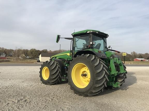 Image of John Deere 8R 340 equipment image 4