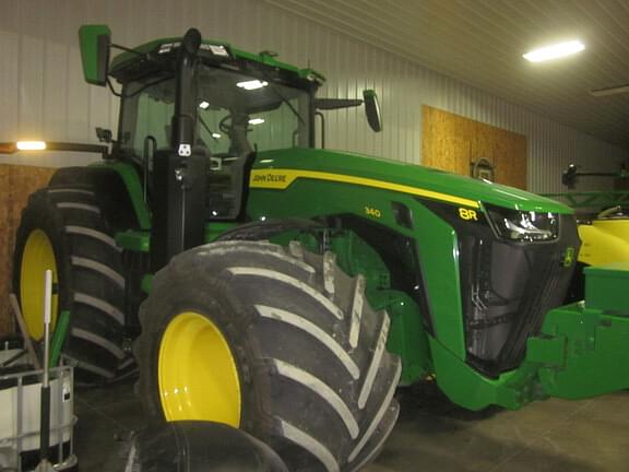 Image of John Deere 8R 340 equipment image 2