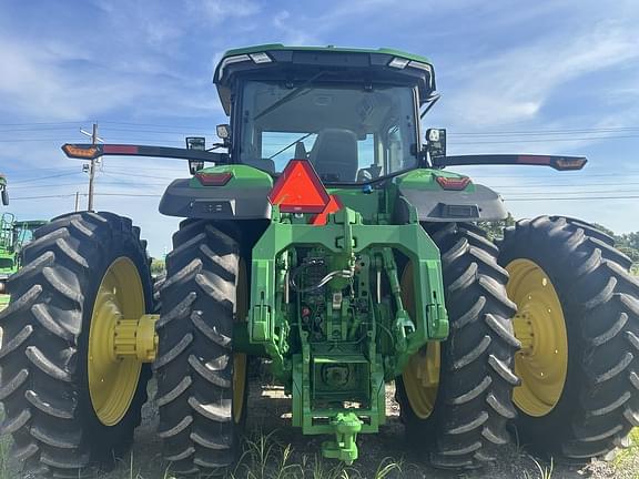 Image of John Deere 8R 340 equipment image 3