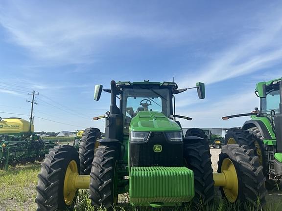 Image of John Deere 8R 340 equipment image 1