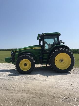 Image of John Deere 8R 340 equipment image 2