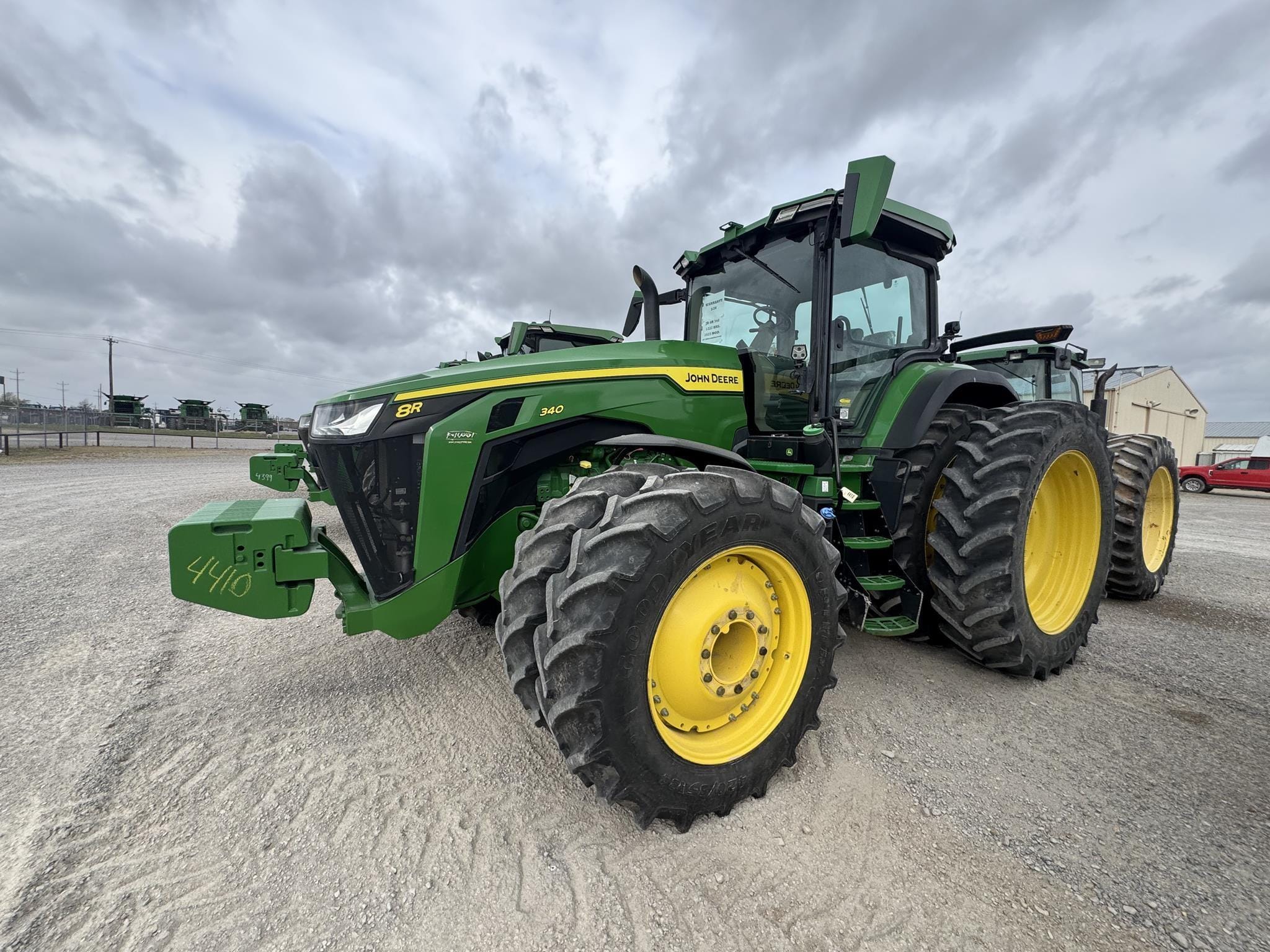 2023 John Deere 8R 340 Equipment Image0