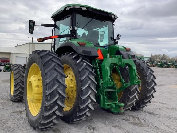 Image of John Deere 8R 340 equipment image 2
