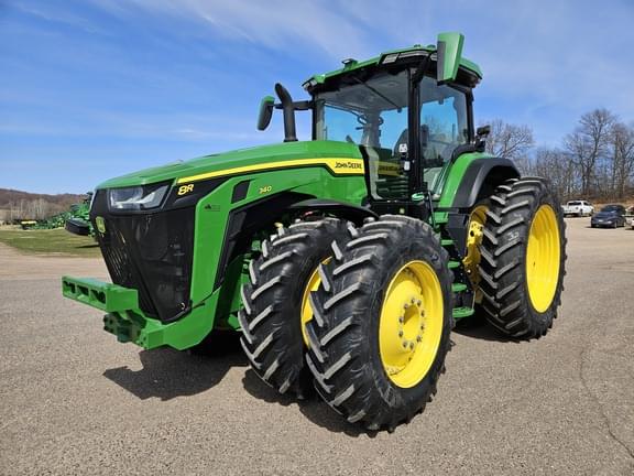 Image of John Deere 8R 340 equipment image 3