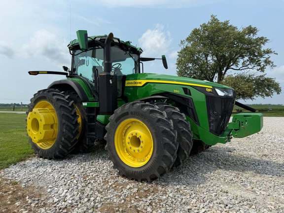 Image of John Deere 8R 340 equipment image 1