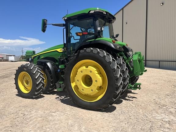 Image of John Deere 8R 340 equipment image 2