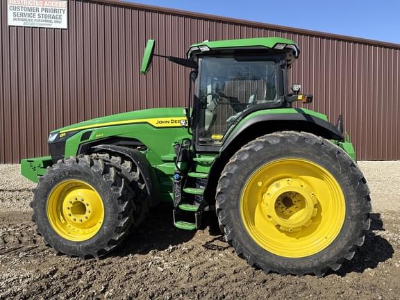 Image of John Deere 8R 340 equipment image 4