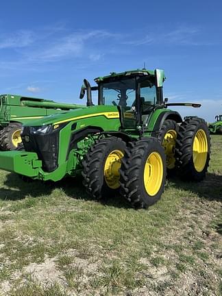 Image of John Deere 8R 340 equipment image 2
