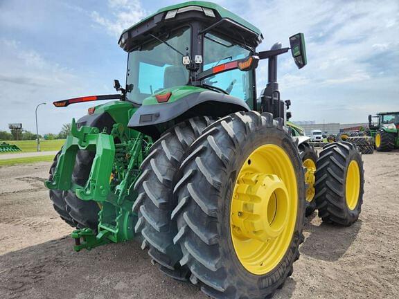 Image of John Deere 8R 340 equipment image 4