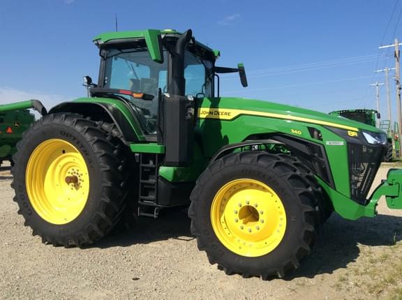 Image of John Deere 8R 340 equipment image 2