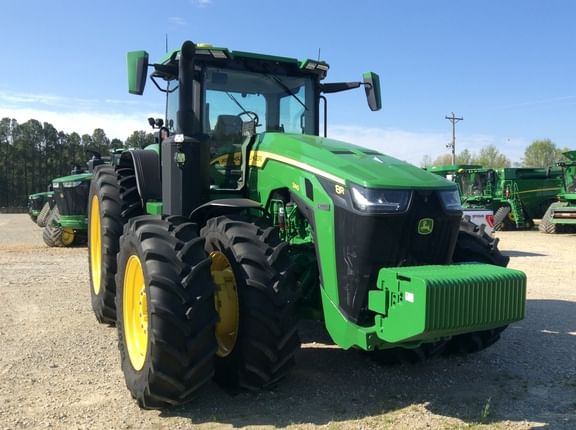 2023 John Deere 8R 340 Equipment Image0