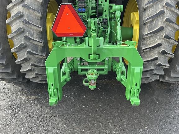 Image of John Deere 8R 340 equipment image 3