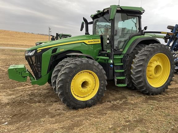 Image of John Deere 8R 340 Primary image