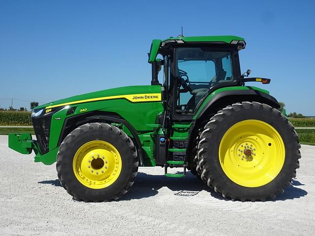 Image of John Deere 8R 340 equipment image 2