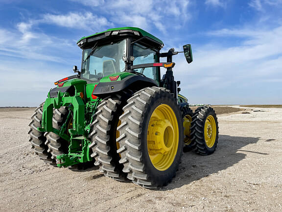 Image of John Deere 8R 340 equipment image 4