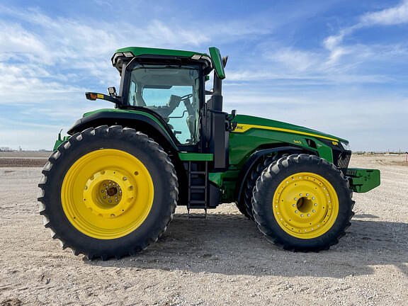 Image of John Deere 8R 340 equipment image 3