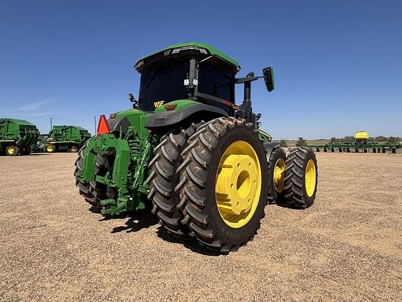 Image of John Deere 8R 340 equipment image 4