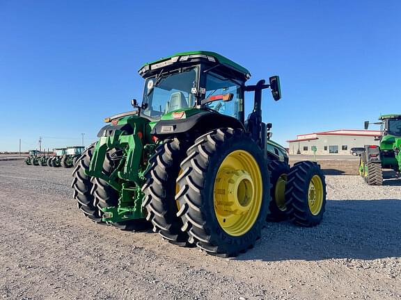 Image of John Deere 8R 340 equipment image 4