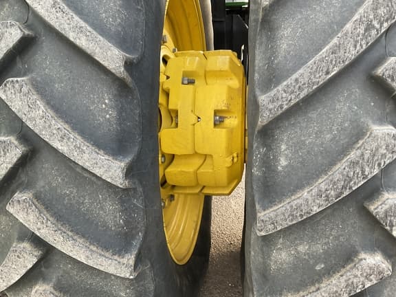 Image of John Deere 8R 340 equipment image 3