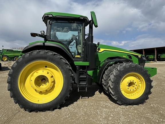 Image of John Deere 8R 340 equipment image 3