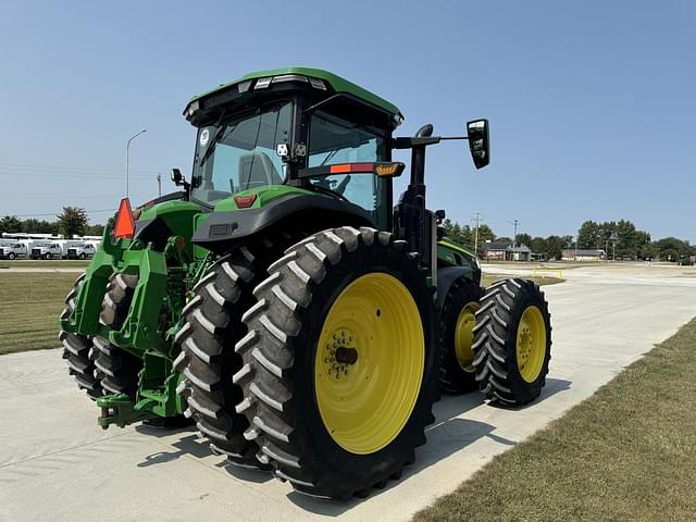 Image of John Deere 8R 340 equipment image 4