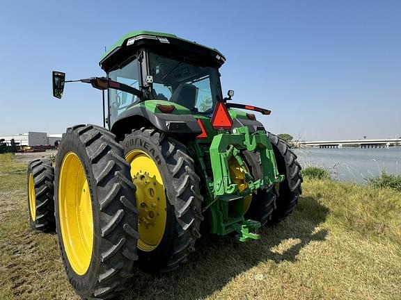 Image of John Deere 8R 340 equipment image 1