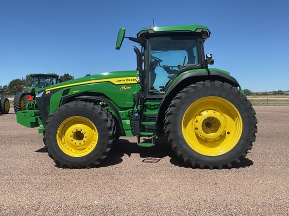 Image of John Deere 8R 340 equipment image 2