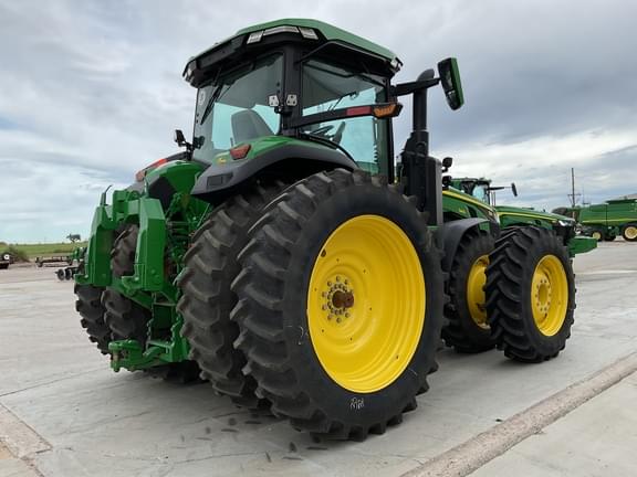 Image of John Deere 8R 340 equipment image 4