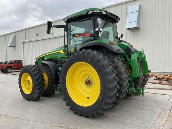 Image of John Deere 8R 340 equipment image 2