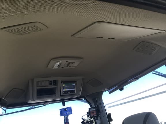 Image of John Deere 8R 340 equipment image 2