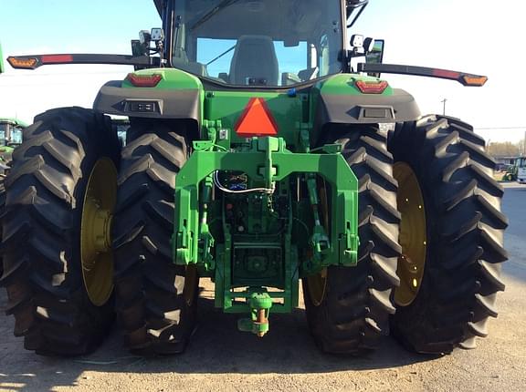 Image of John Deere 8R 340 equipment image 3