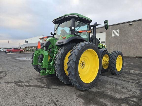 Image of John Deere 8R 340 equipment image 4