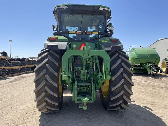 Image of John Deere 8R 340 equipment image 3