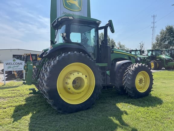 Image of John Deere 8R 340 equipment image 3