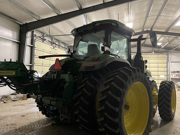 Image of John Deere 8R 340 equipment image 3