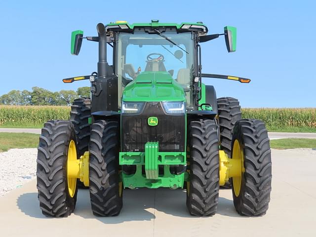 Image of John Deere 8R 340 equipment image 2