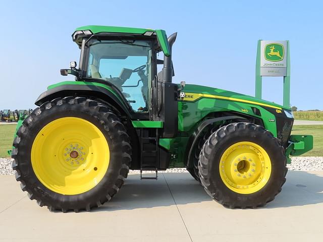 Image of John Deere 8R 340 equipment image 3
