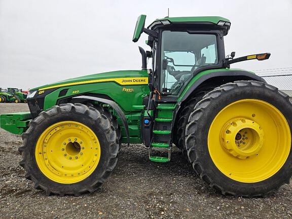 Image of John Deere 8R 340 equipment image 1