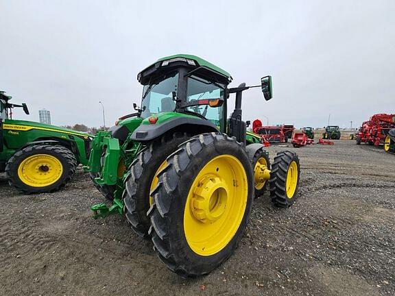 Image of John Deere 8R 340 equipment image 4