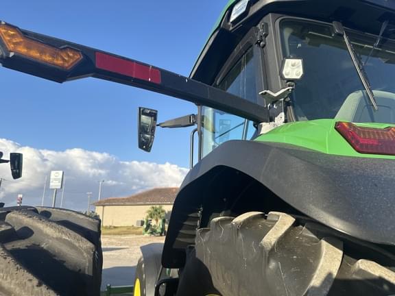 Image of John Deere 8R 340 equipment image 2