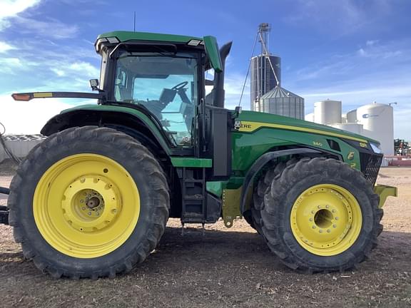 Image of John Deere 8R 340 equipment image 2