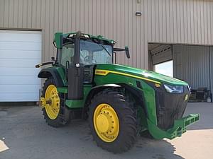 2023 John Deere 8R 340 Image