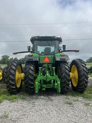 Image of John Deere 8R 340 equipment image 4